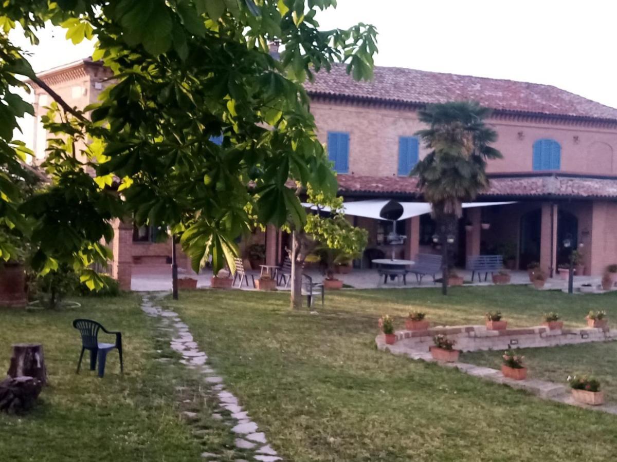 Da Elvira Costigliole d'Asti Exterior foto